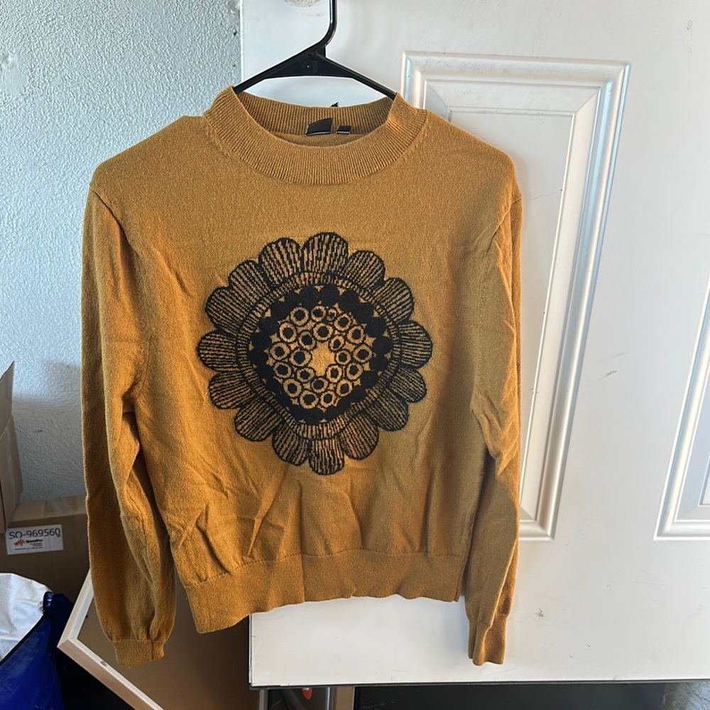 Mustard Sweater marimekko x Uniqlo